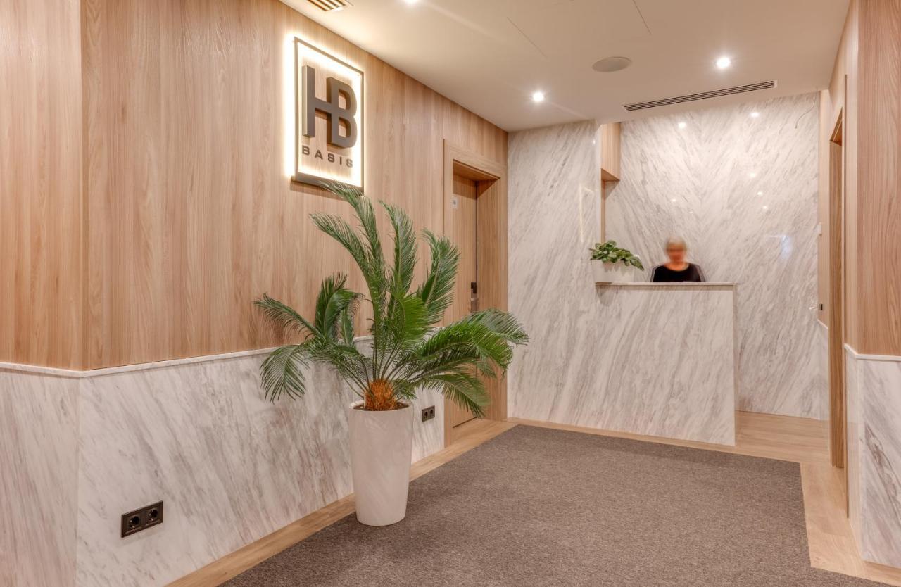 קייב Basis Apartments - Adults Only מראה חיצוני תמונה